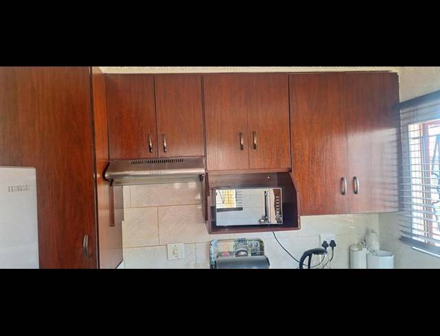 3 BEDROOM HOUSE FOR SALE IN SOSHANGUVE VV